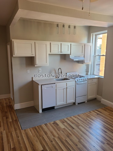 Boston - 0 Beds, 1 Baths