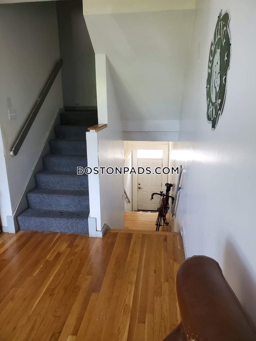 BOSTON - ALLSTON - 5 Beds, 2 Baths - Image 2