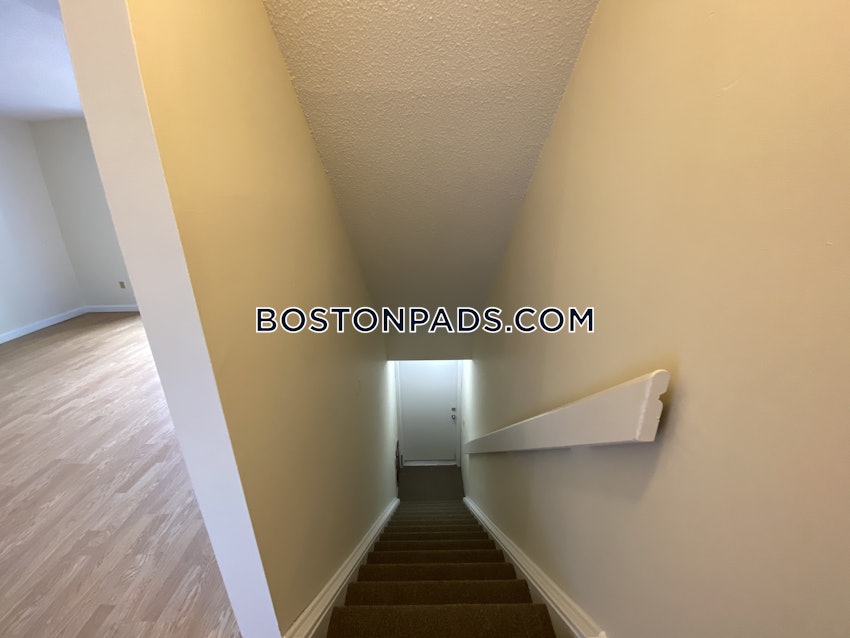 BOSTON - BRIGHTON - OAK SQUARE - 2 Beds, 1.5 Baths - Image 8