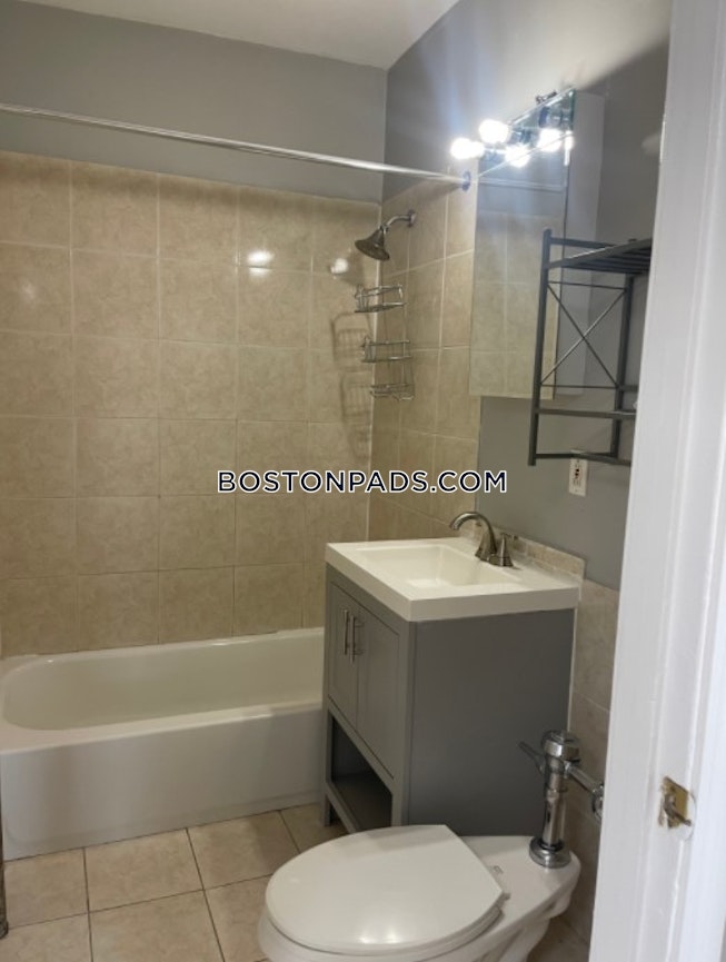 Boston - $3,200+ /mo