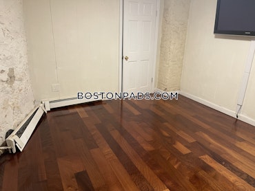 Boston - 6 Beds, 2 Baths