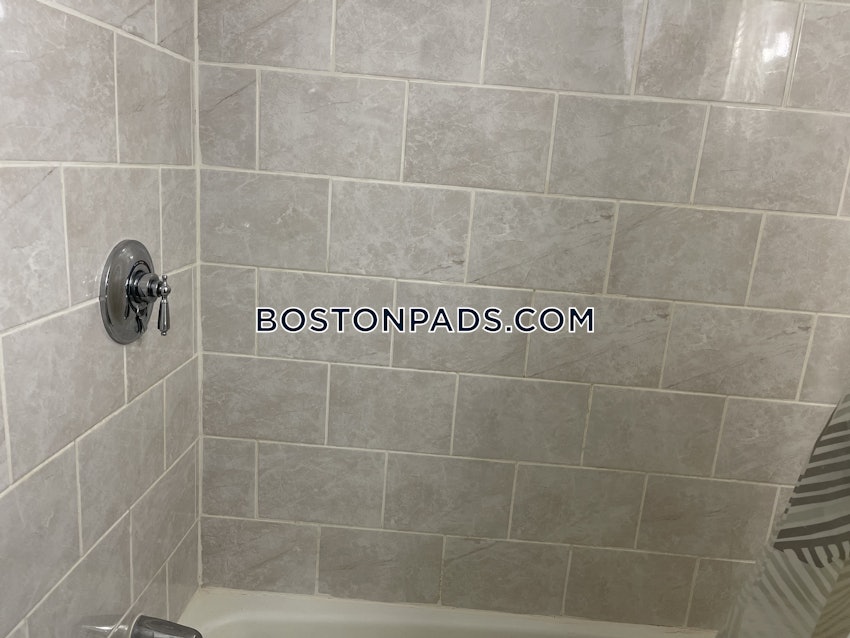 BOSTON - ALLSTON - 5 Beds, 2 Baths - Image 33