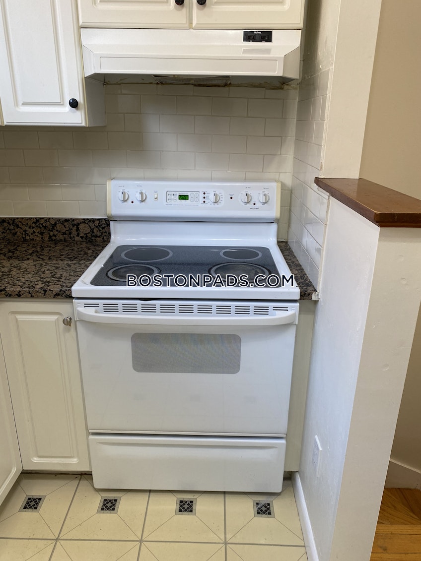 Boston - $4,700+ /month