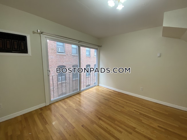 Boston - $4,700+ /mo