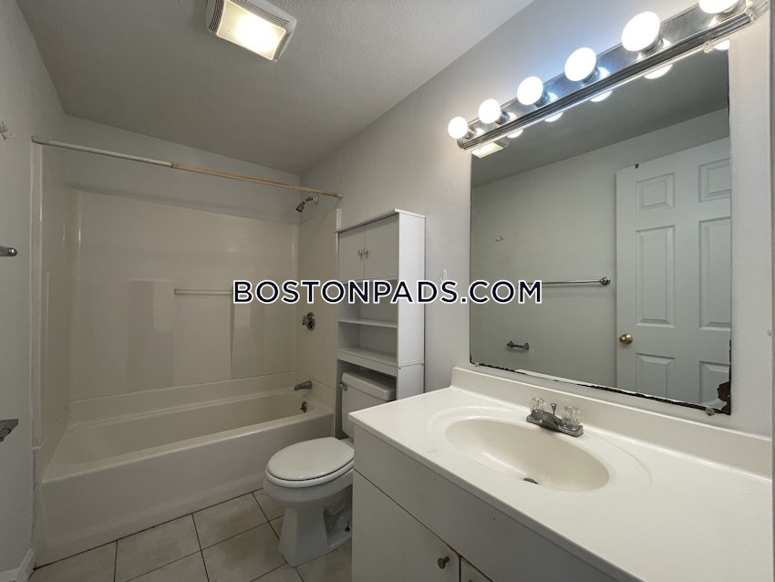 BOSTON - LOWER ALLSTON - 3 Beds, 1 Bath - Image 15