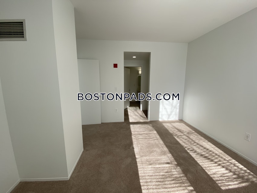 BOSTON - CHARLESTOWN - 2 Beds, 2 Baths - Image 2