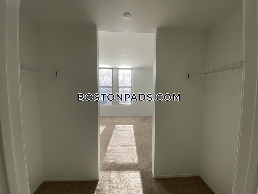 BOSTON - CHARLESTOWN - 2 Beds, 2 Baths - Image 10