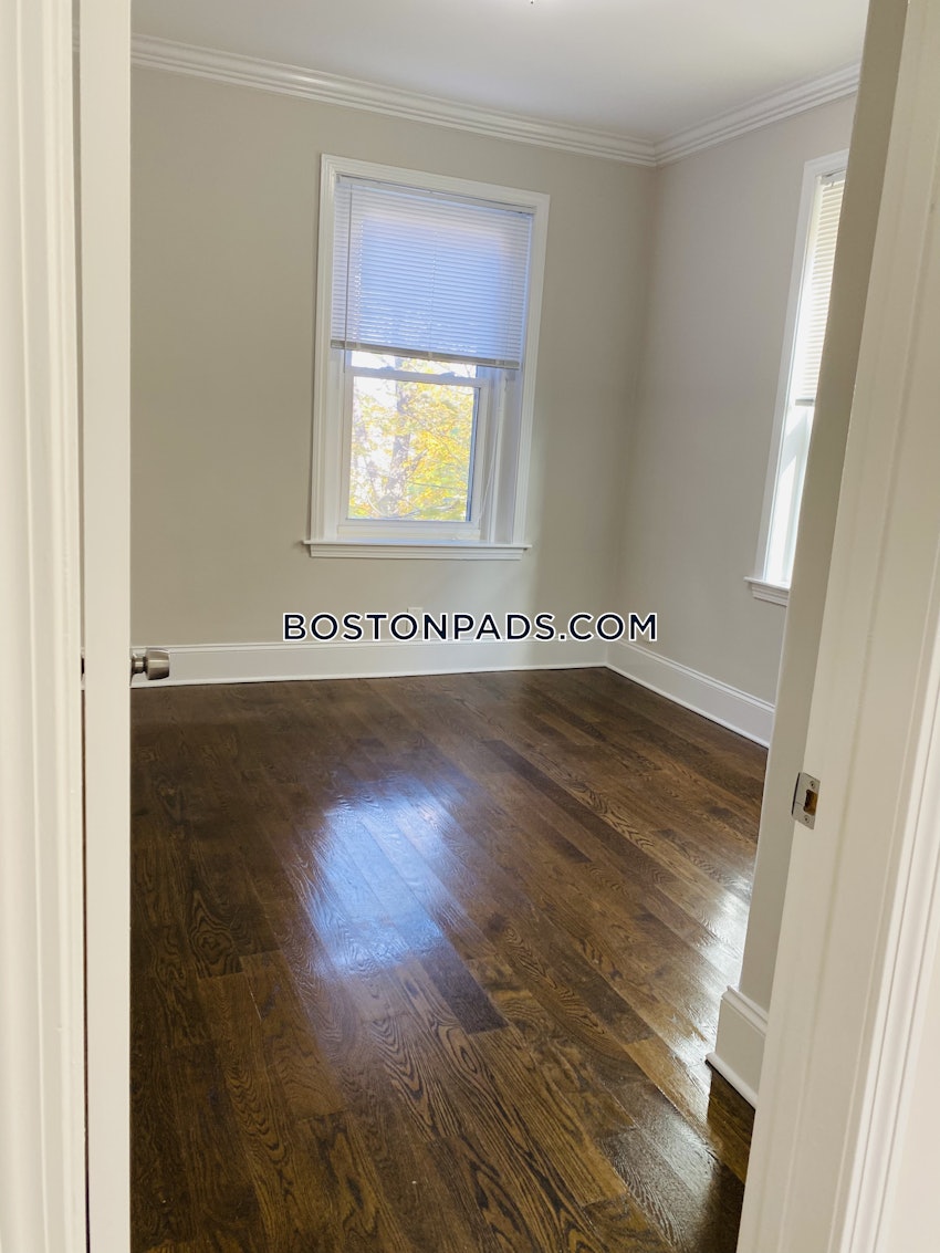 BOSTON - ROXBURY - 3 Beds, 1 Bath - Image 3