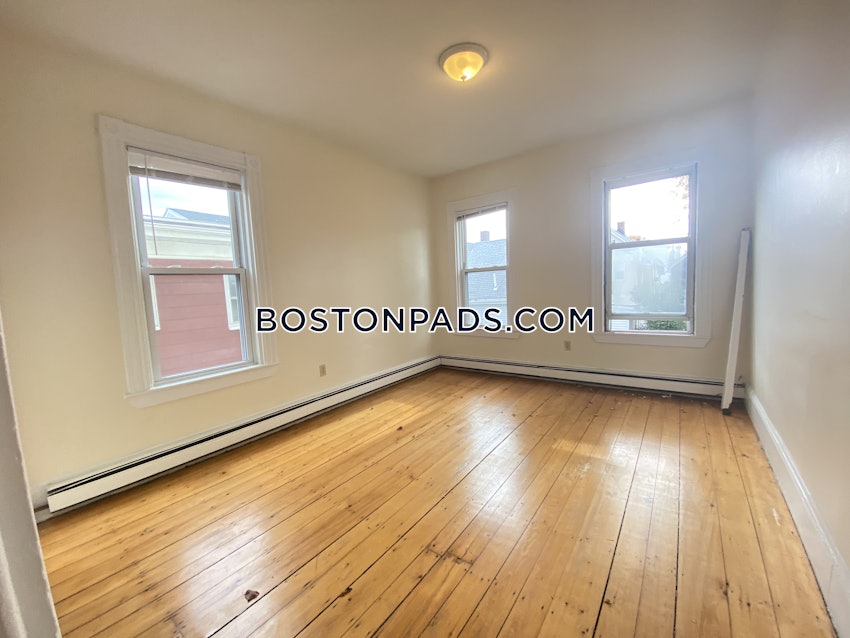 SOMERVILLE - EAST SOMERVILLE - 3 Beds, 1 Bath - Image 34