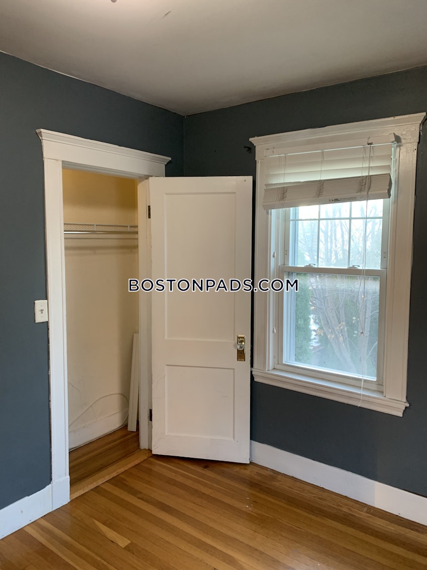 BOSTON - EAST BOSTON - CONSTITUTION BEACH - 3 Beds, 1 Bath - Image 4