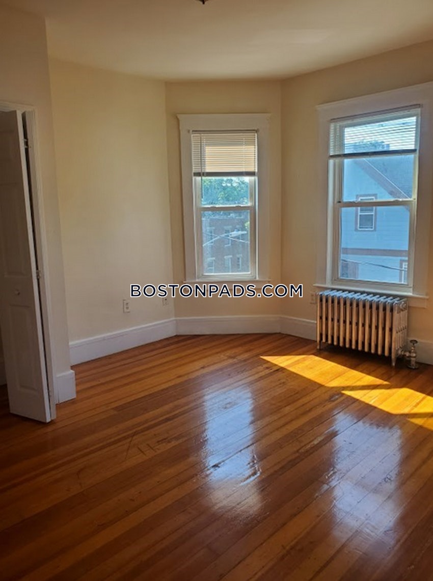 BOSTON - DORCHESTER - BLUE HILL AVENUE - 3 Beds, 1 Bath - Image 2