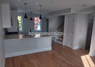 Boston - 2 Beds, 2 Baths