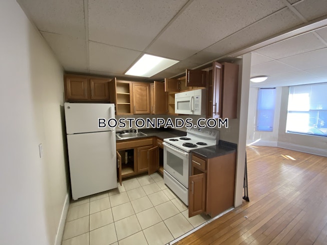 Boston - $2,300+ /mo