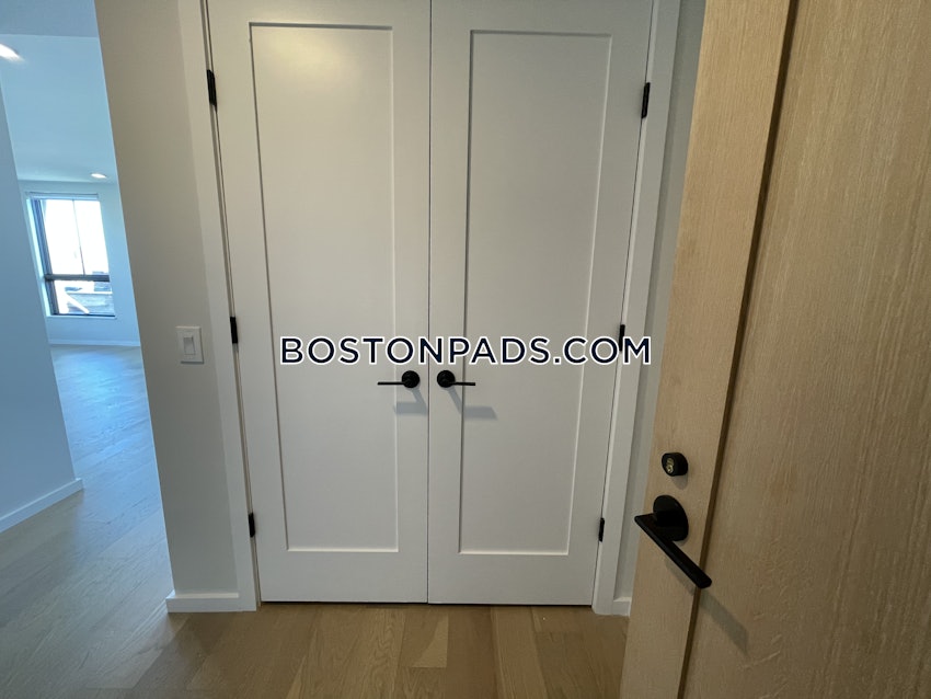 BOSTON - MISSION HILL - 1 Bed, 1 Bath - Image 19