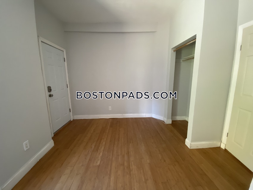 BOSTON - ROXBURY - 3 Beds, 1 Bath - Image 7