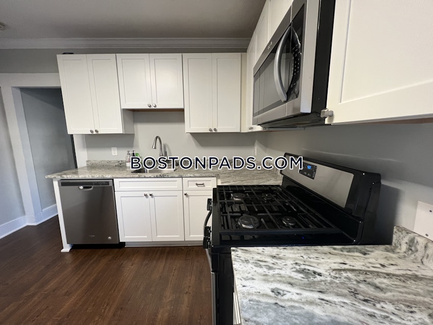 WALTHAM - 4 Beds, 2 Baths - Image 20