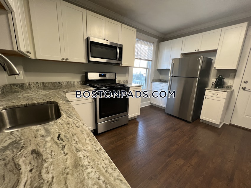 WALTHAM - 4 Beds, 2 Baths - Image 1