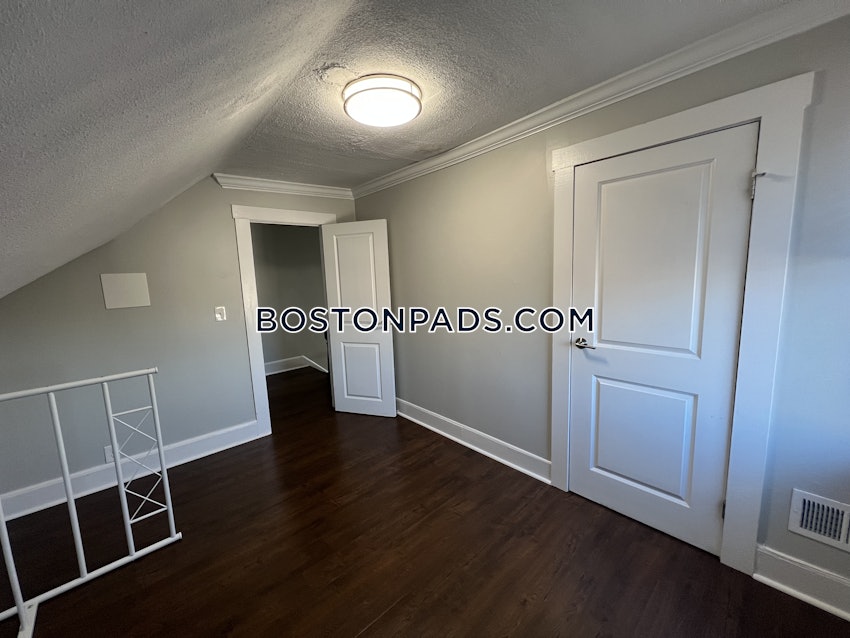 WALTHAM - 4 Beds, 2 Baths - Image 16