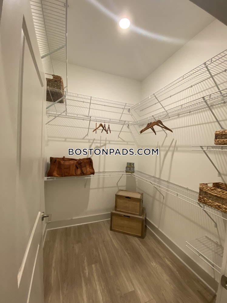 William St., Wellesley