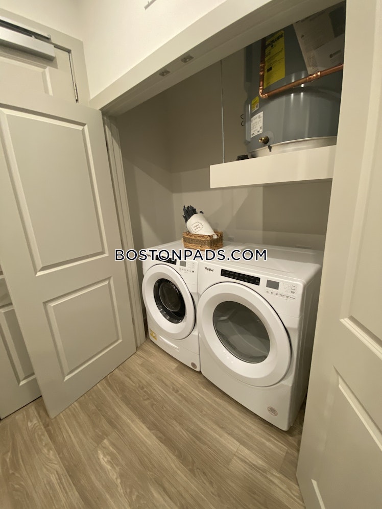 William St., Wellesley