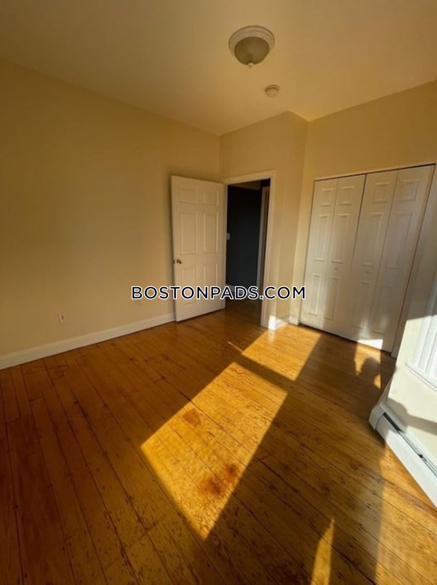 BOSTON - JAMAICA PLAIN - CENTER - 3 Beds, 1 Bath - Image 4