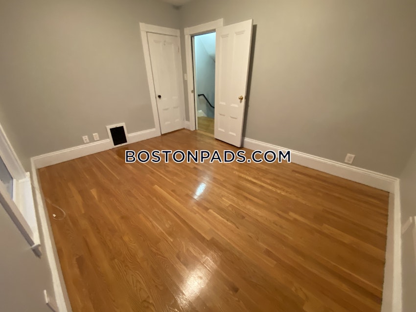 BOSTON - ALLSTON/BRIGHTON BORDER - 5 Beds, 2 Baths - Image 10