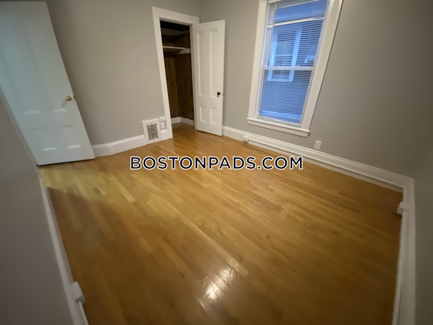 BOSTON - ALLSTON/BRIGHTON BORDER - 5 Beds, 2 Baths - Image 8