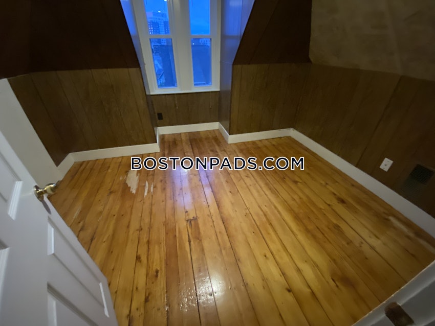 BOSTON - ALLSTON/BRIGHTON BORDER - 5 Beds, 2 Baths - Image 49