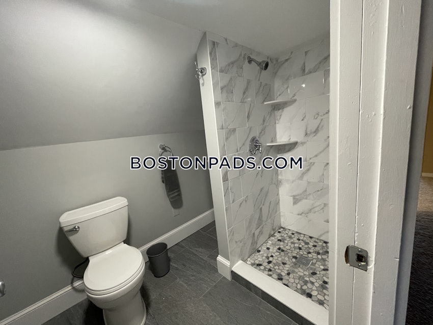 BOSTON - ROSLINDALE - 3 Beds, 2 Baths - Image 40