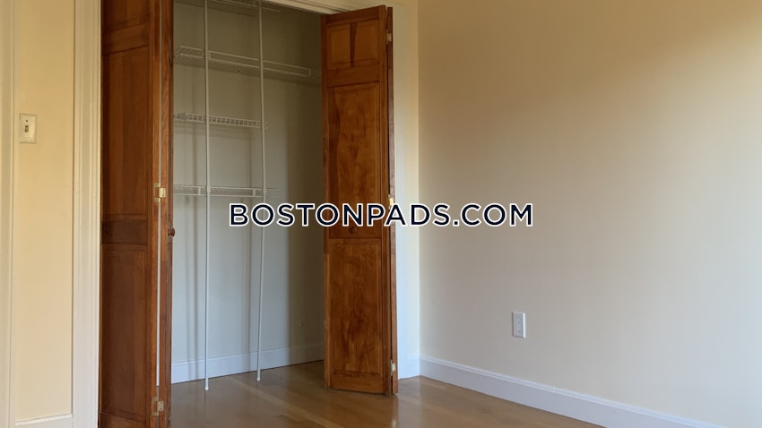 SOMERVILLE - DAVIS SQUARE - 5 Beds, 2 Baths - Image 15