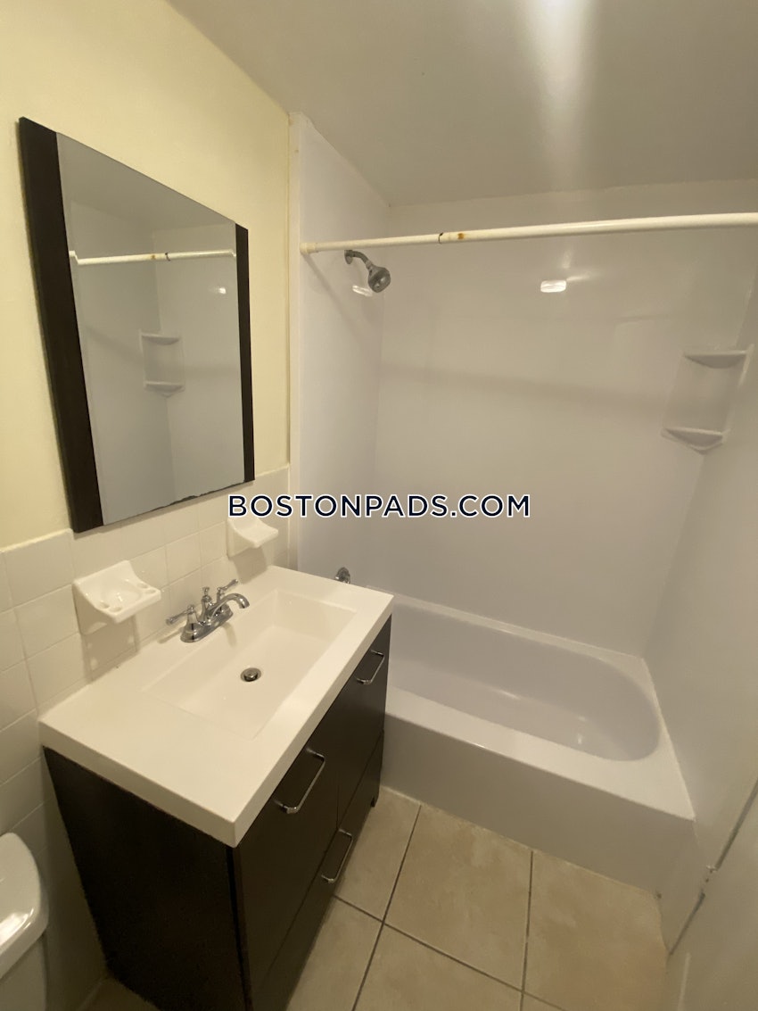 CAMBRIDGE - INMAN SQUARE - 3 Beds, 1 Bath - Image 37