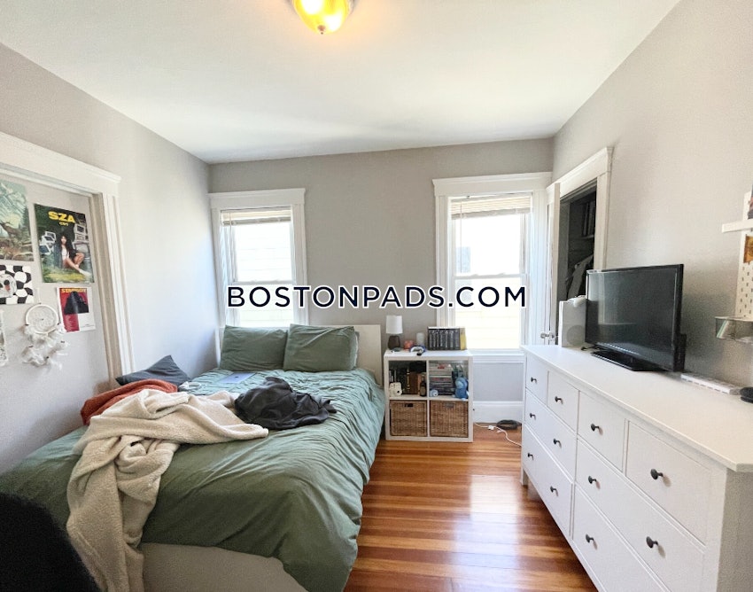 BOSTON - DORCHESTER - SAVIN HILL - 4 Beds, 1 Bath - Image 4