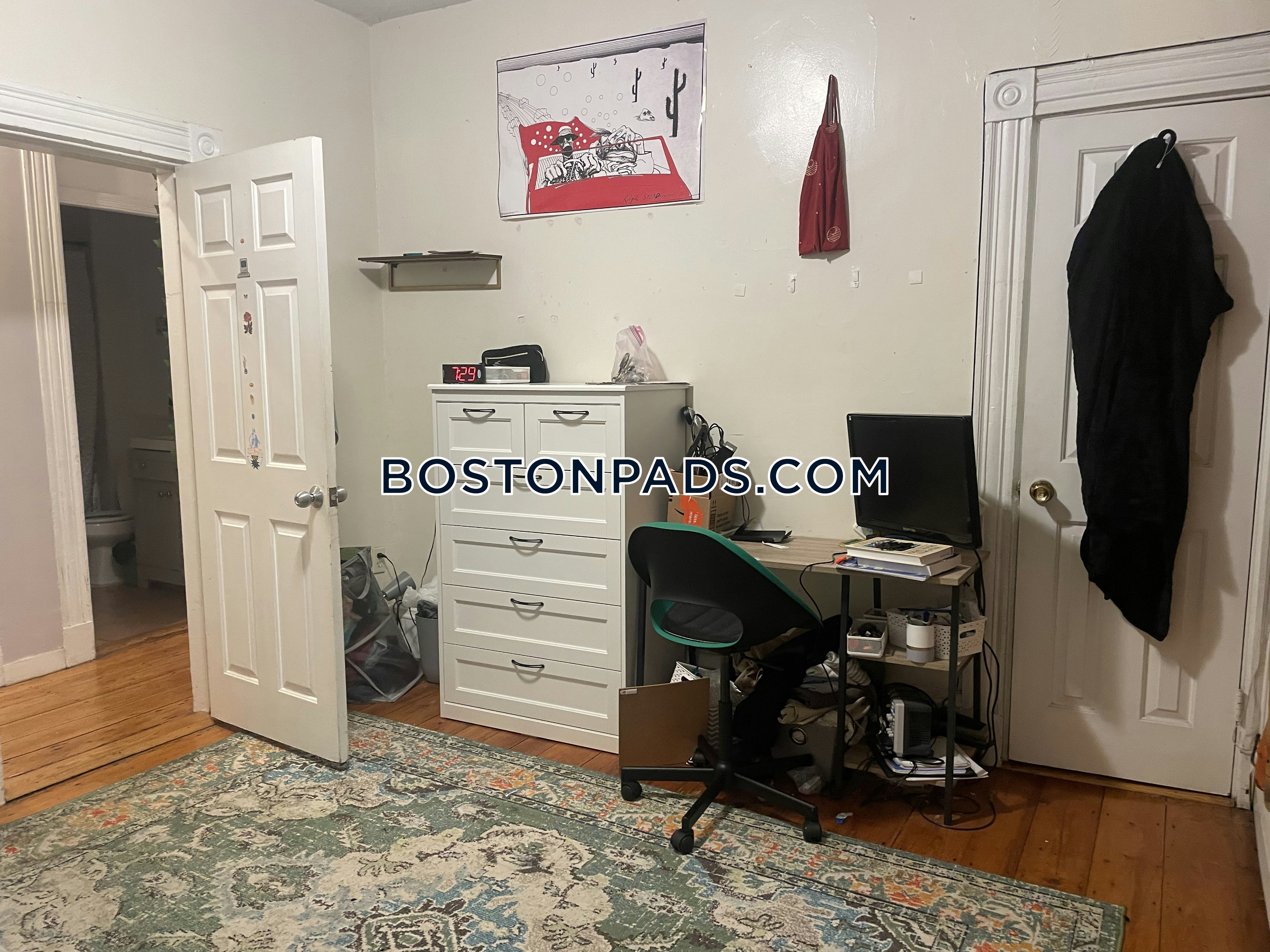 Sewall St. Roxbury Crossing