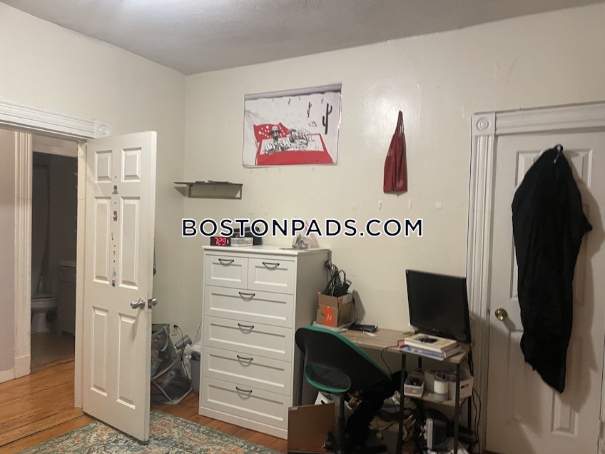 Roxbury Crossing - $3,850+ /month
