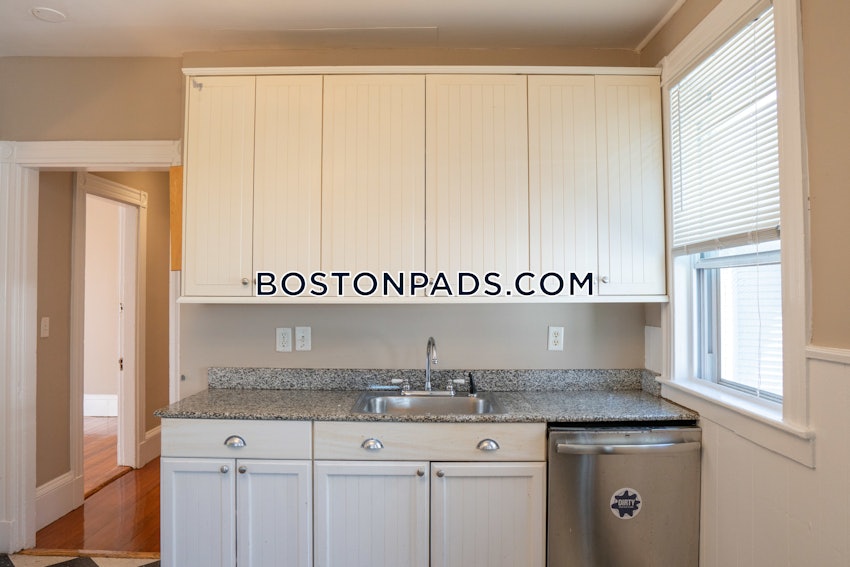 BOSTON - MISSION HILL - 7 Beds, 2 Baths - Image 2