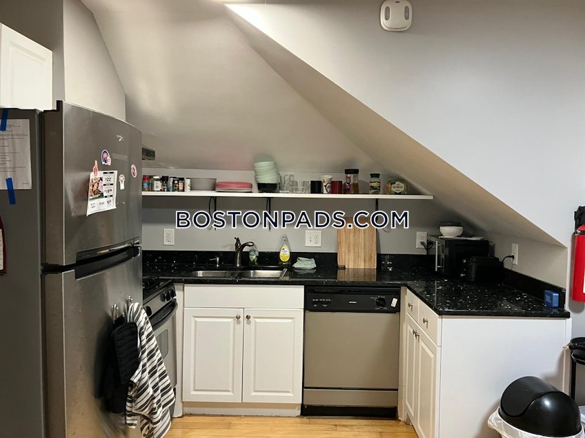 Boston - $5,600+ /month
