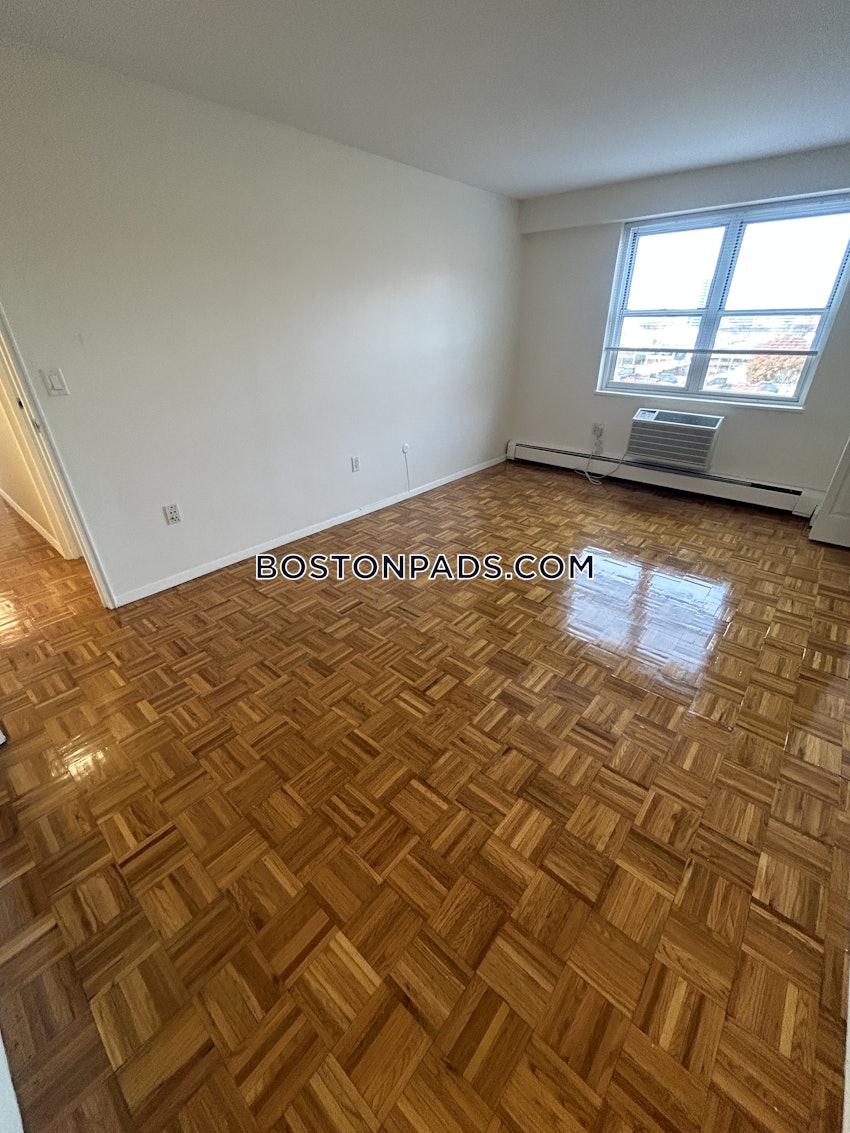 BROOKLINE- BOSTON UNIVERSITY - 2 Beds, 1.5 Baths - Image 24