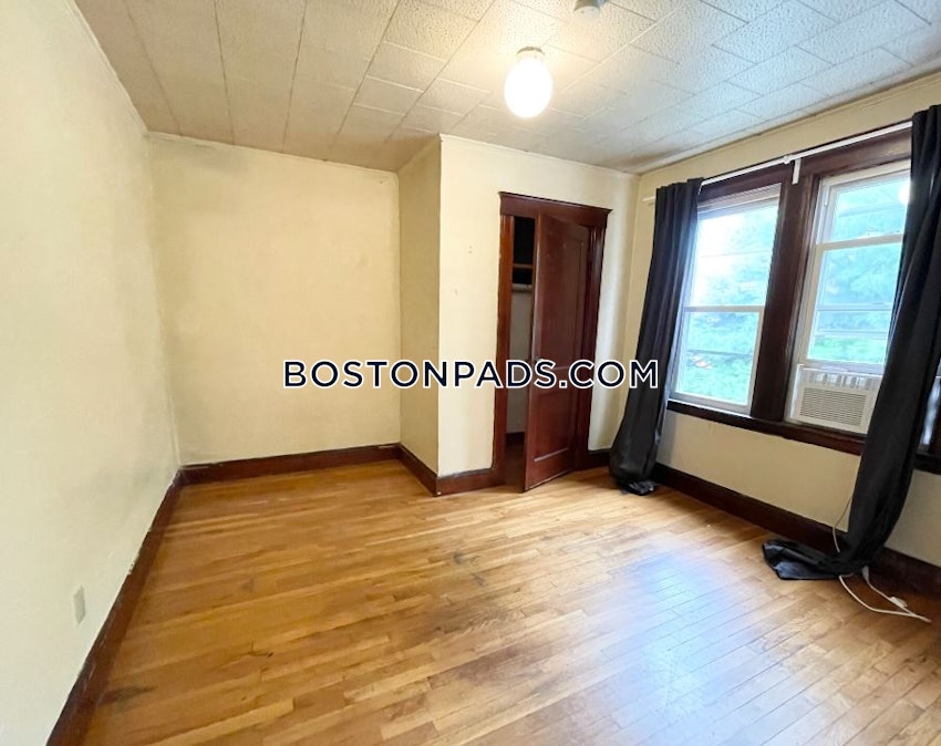 BOSTON - MISSION HILL - 2 Beds, 1 Bath - Image 5