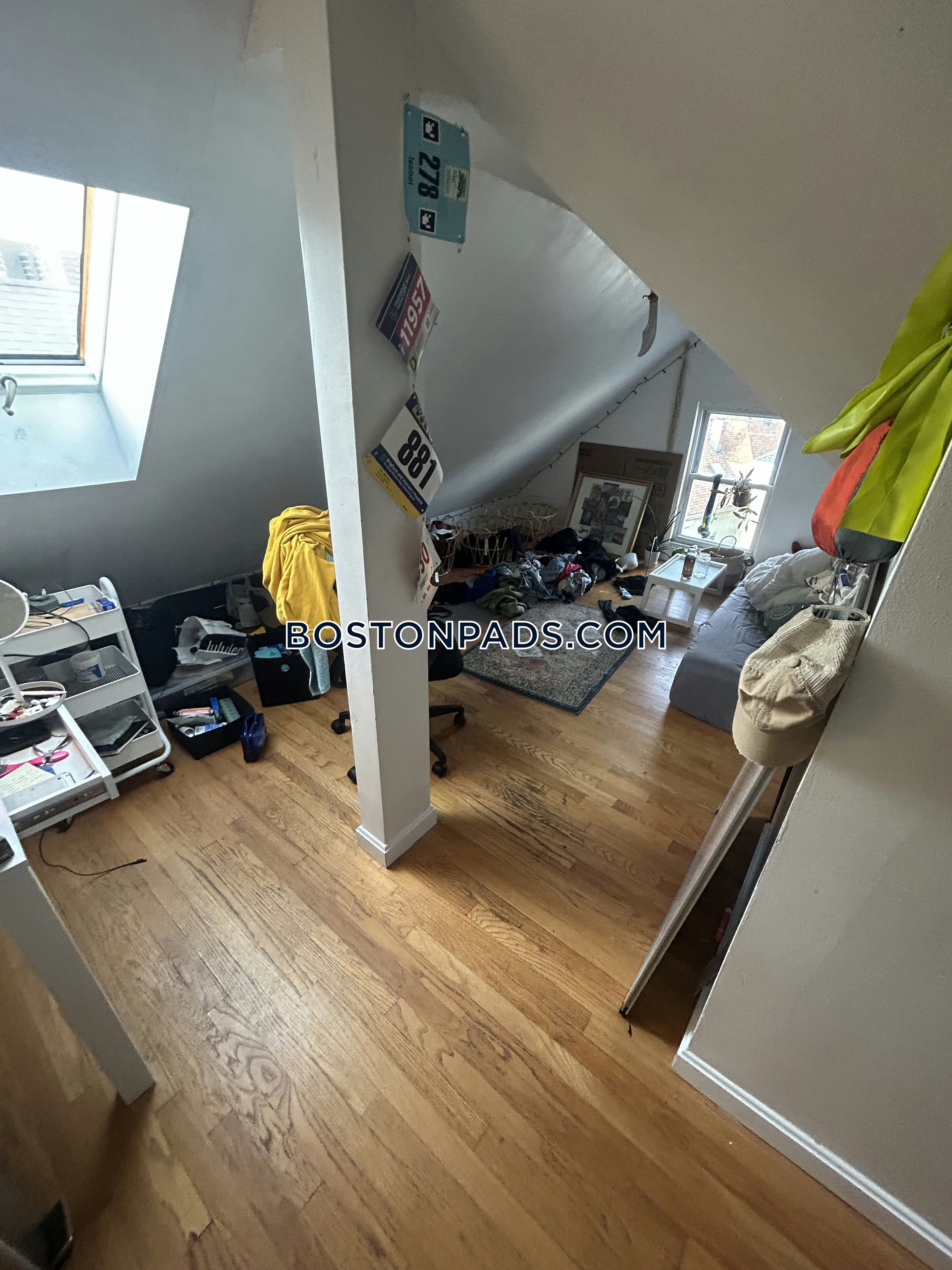 Boston - 6 Beds, 2.5 Baths