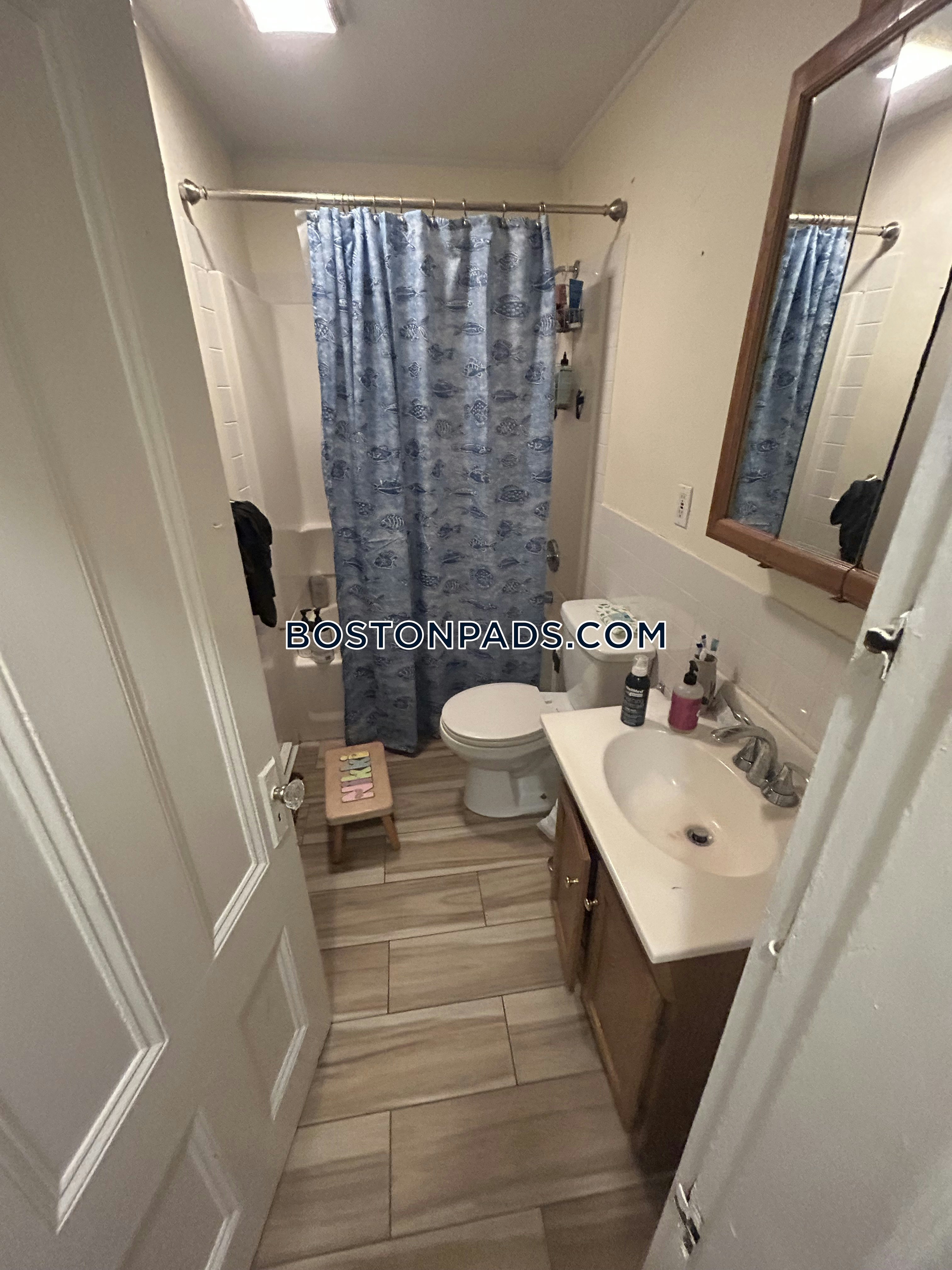 Boston - 6 Beds, 2.5 Baths