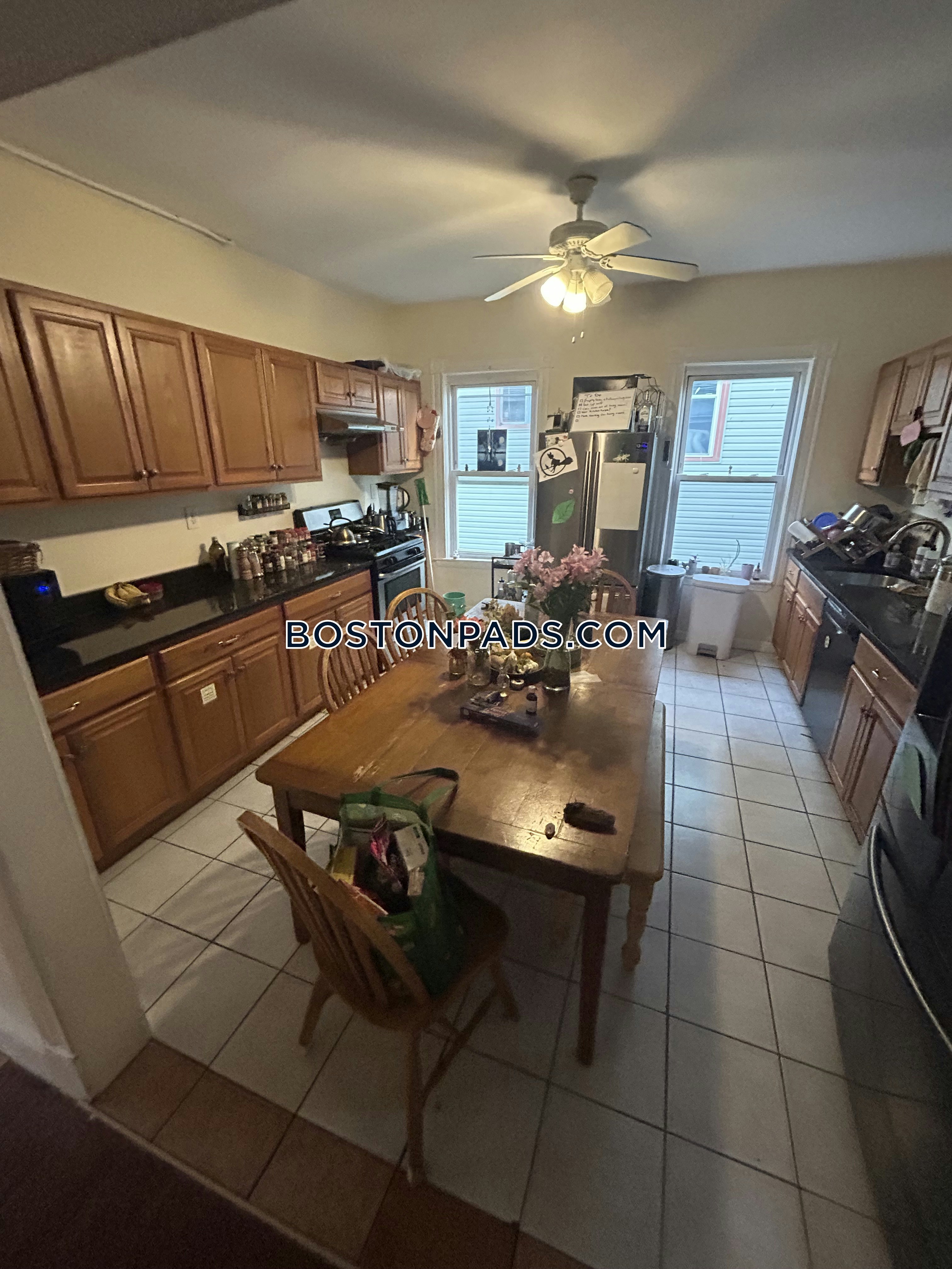 Boston - 6 Beds, 2.5 Baths