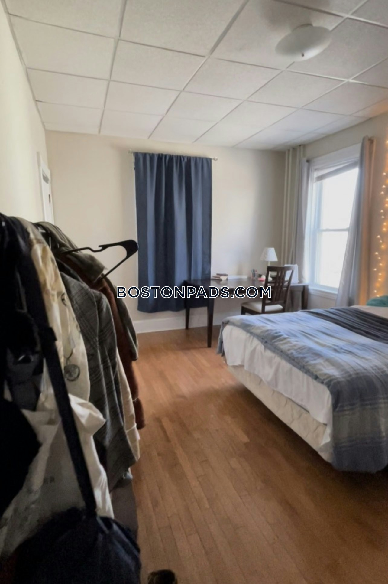 Boston - 6 Beds, 2.5 Baths