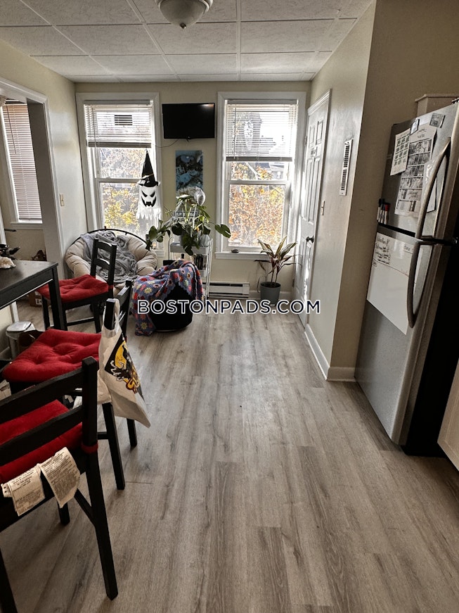 Medford - $4,340+ /mo