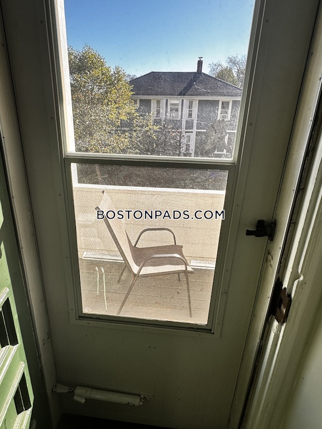 Medford - $4,340+ /mo