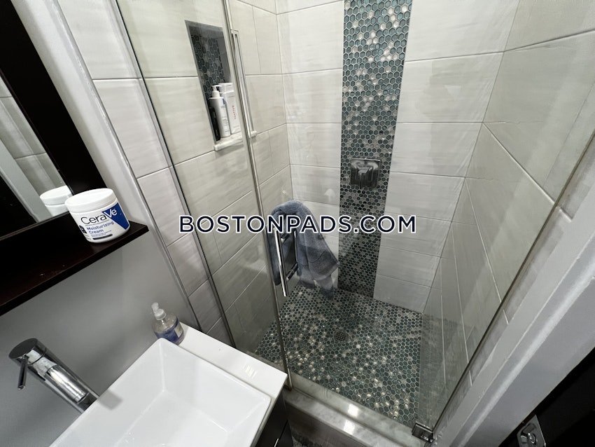 BOSTON - MISSION HILL - 4 Beds, 3 Baths - Image 11