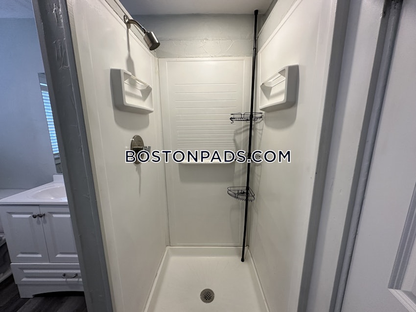 BOSTON - EAST BOSTON - MAVERICK - 3 Beds, 1 Bath - Image 29