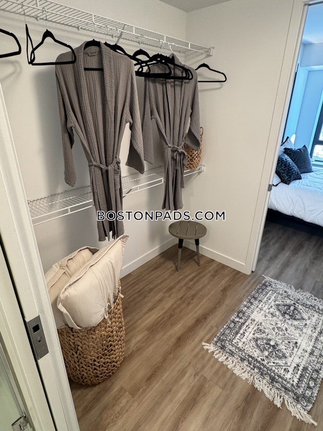 Boston - $4,276+ /mo