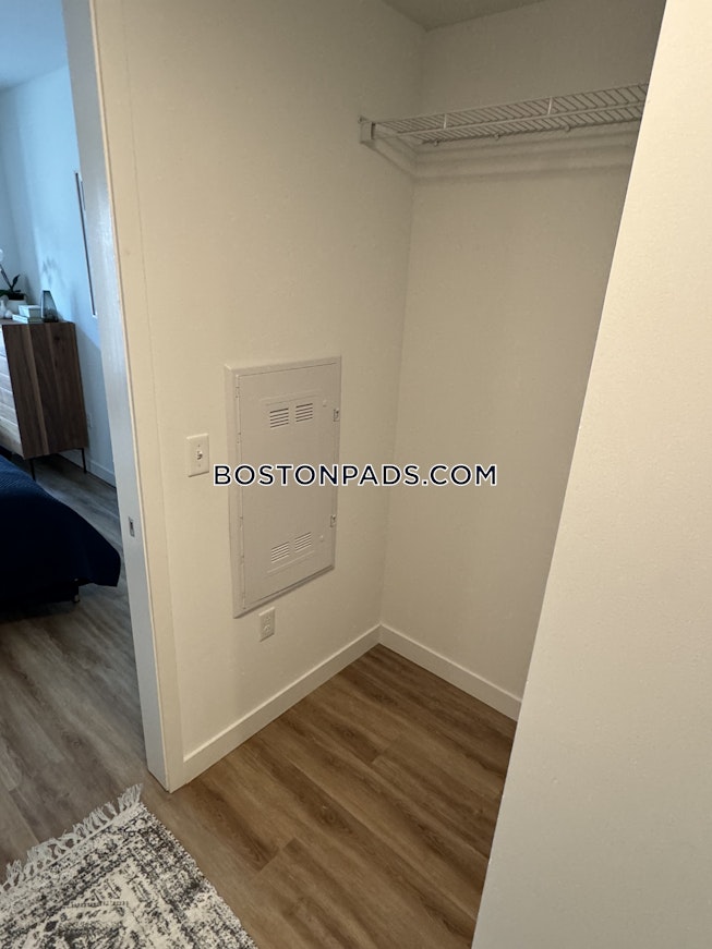 Boston - $4,276+ /mo