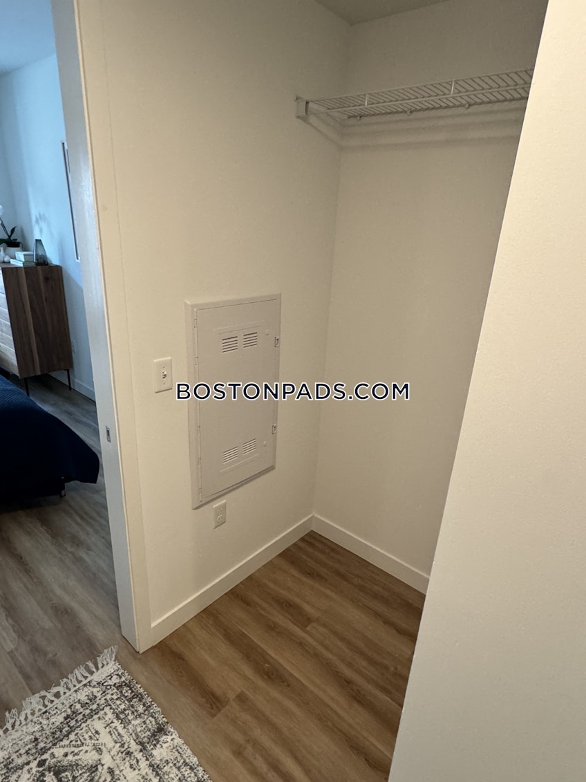 Boston - $4,276+ /month