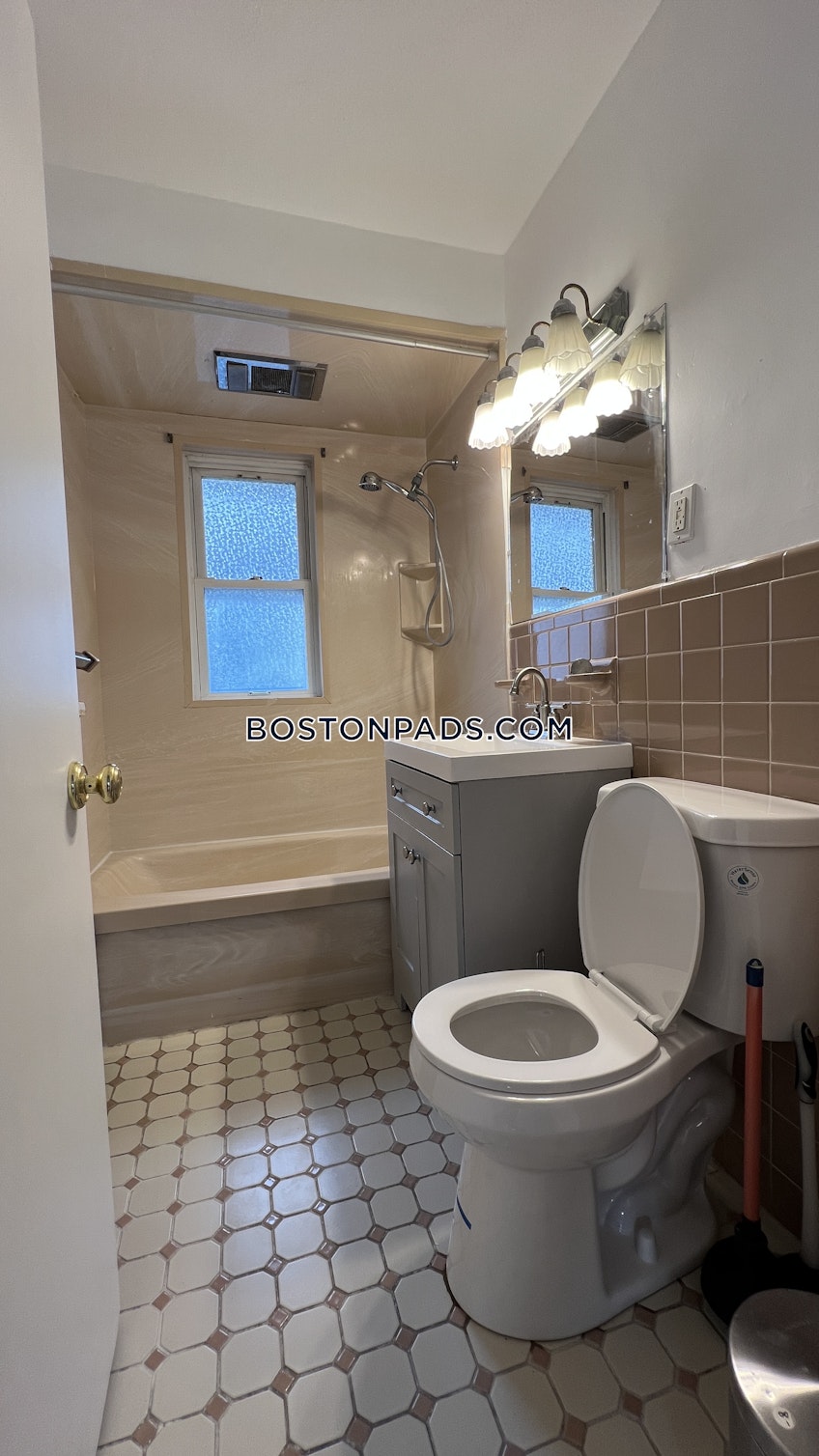 Somerville - $6,650+ /month